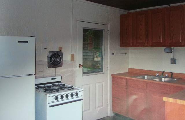 Available August 2027   Monthly rent $1450 Gallery 4