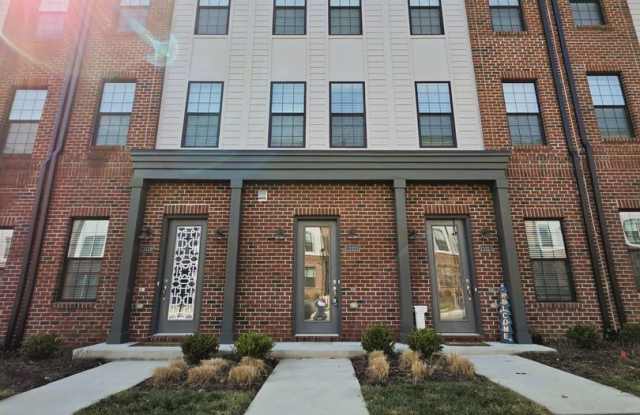 Newer ground level condo in Coalfield Station located in highly desireable Midlothian. photos photos