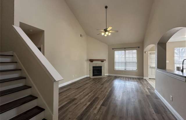 5809 Lodgestone Drive Gallery 2