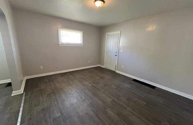 320 N Sherman Drive Gallery 4