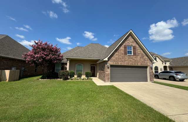 CYPRESS BEND GARDEN DISTRICT OF NORTH BOSSIER.. Close to Barksdale Air Force Base.. photos photos