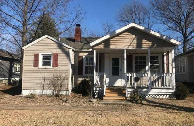 213 Wisconsin Ave - 213 Wisconsin Avenue, Alton, IL 62002