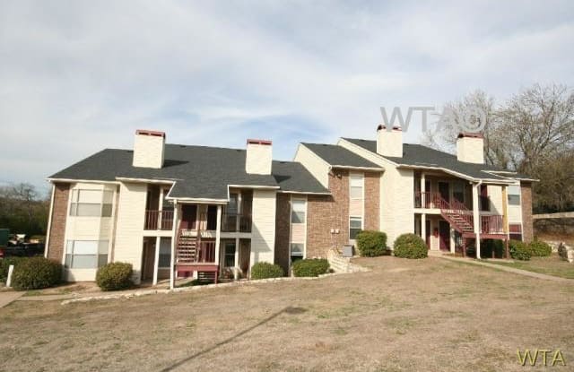 Chevy Chase Downs - 2504 Huntwick Drive, Austin, TX 78741