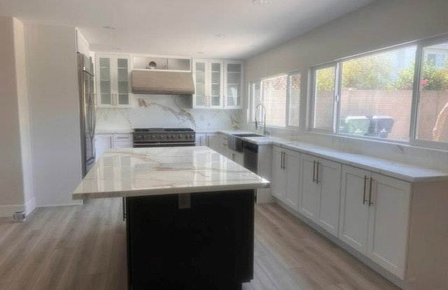 9065 Columbine Avenue photos photos