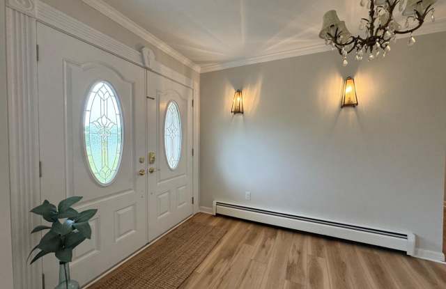 900 CAMALEER Pass Gallery 3
