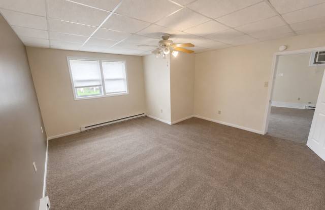 1276 Main Street - B Gallery 4