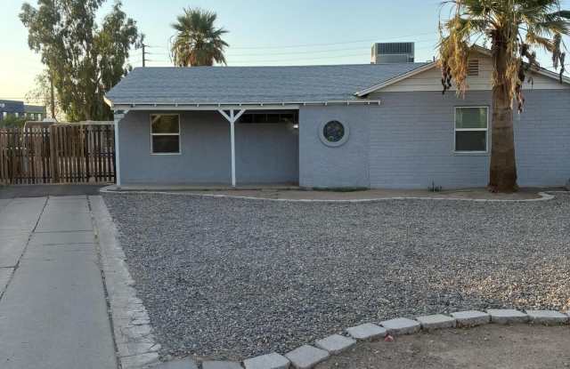 2336 W ORANGE Drive Gallery 2