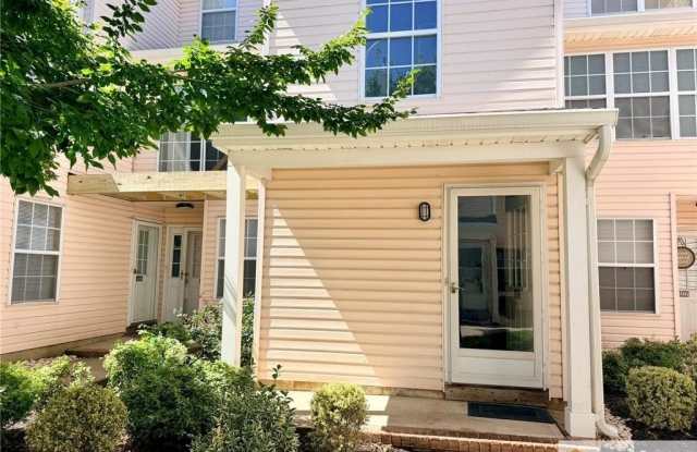 412 Plymouth Road Gallery 2
