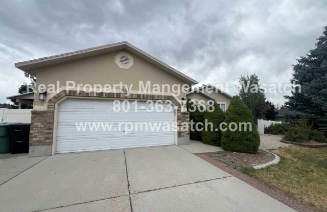Come Rent This Beautiful 5 Bedroom 3 Bathroom Home in South Jordan Utah!! photos photos