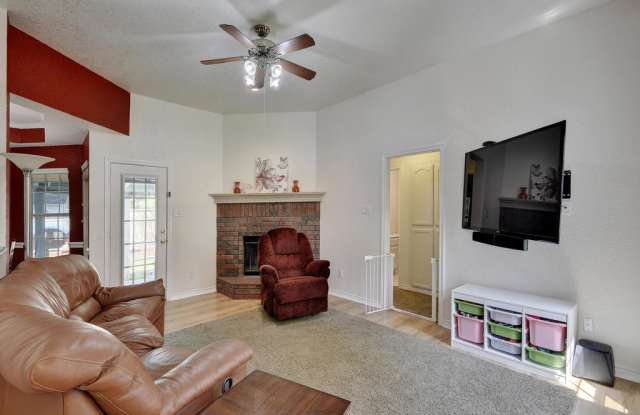 2504 Clover Valley Ln Gallery 4