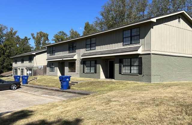 101 Ida St - 101 Ida Street, Leesville, LA 71446