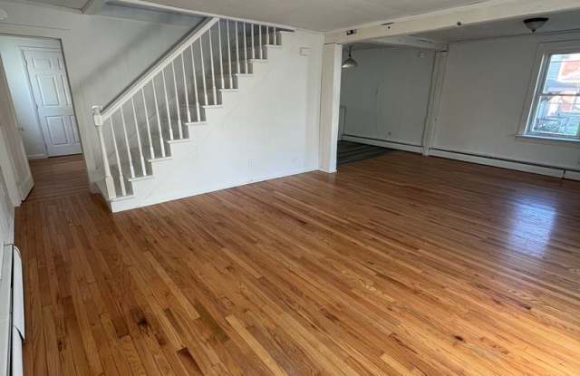 3 Bedroom, 2 Bathroom Single Family Home in Howard photos photos