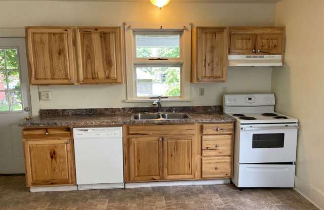 223/225 E Prospect Ave - 223 East Prospect Avenue, State College, PA 16801