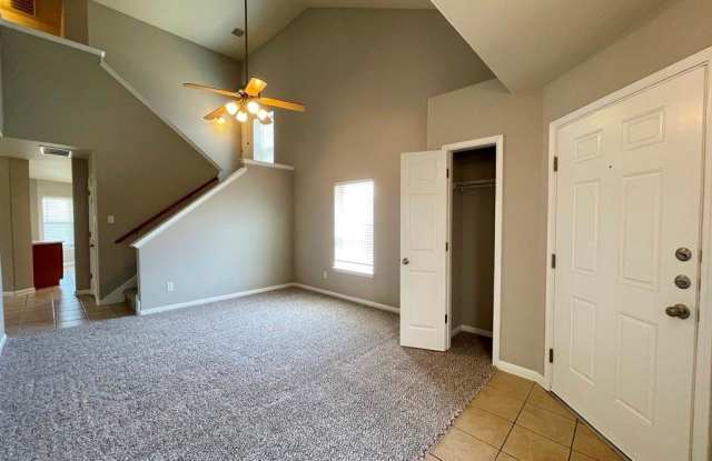 3706 Holden Court Gallery 4