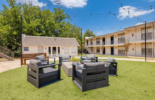Villas at 1404 Apartments Gallery 3