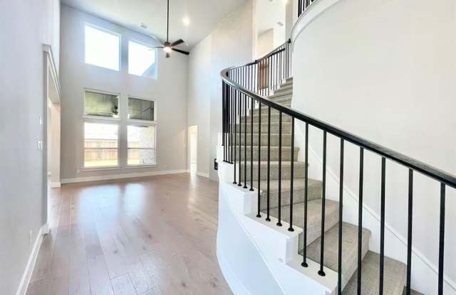 6121 White Creek Drive photos photos