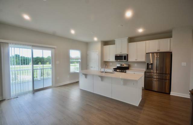 A Beautiful New 3 Bedroom Townhouse Gallery 3