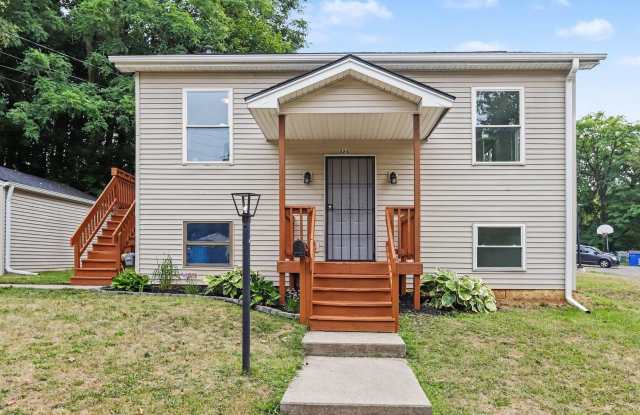 524 Charlotte Avenue Gallery 1