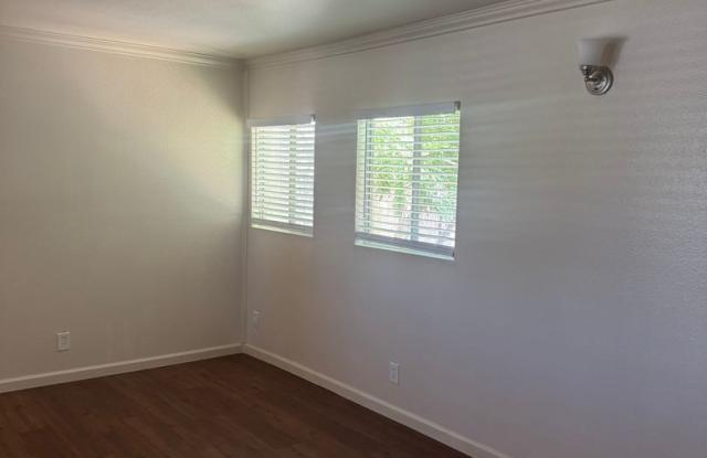 1 BED/1 BATH IN REDDING Gallery 3