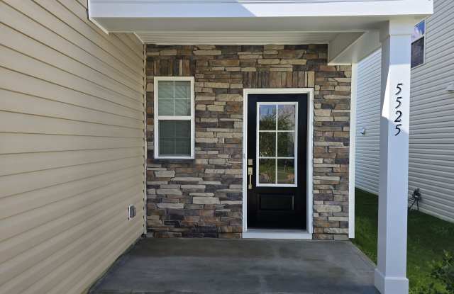 5525 Hydrangea Street Gallery 3