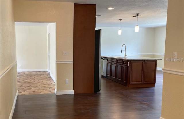7724 HINSDALE DRIVE Gallery 4