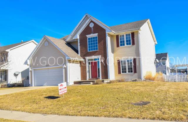 5 Bedroom with over 3200 Sq ft in Waukee School District - 1495 Southeast Primrose Lane, Waukee, IA 50263