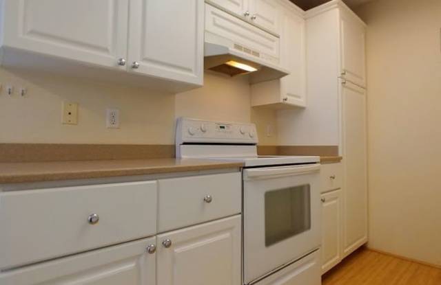 Available now : A 2 Bedroom, 1 bathroom with 2 assigned parking stalls at Royal Palm in Waipio photos photos