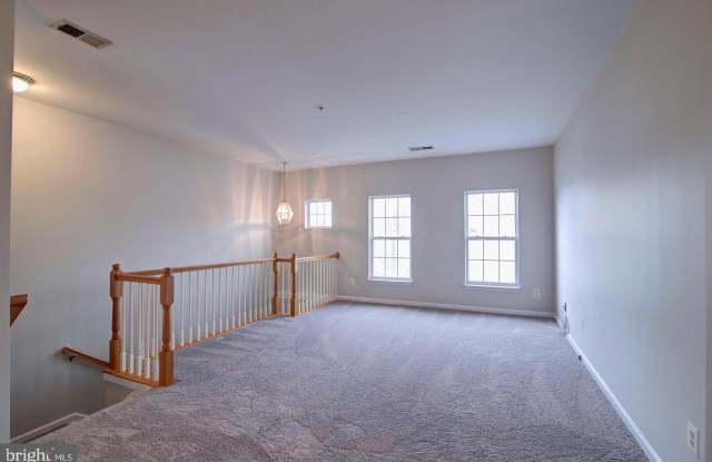 20261 OWINGS Terrace Gallery 4