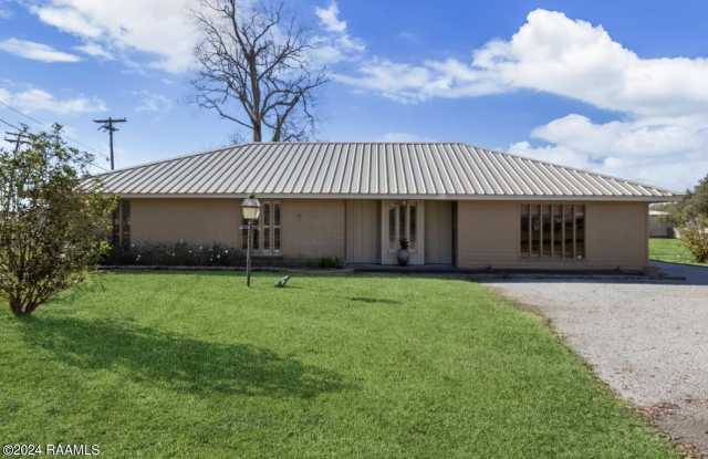 616 E Broussard Road photos photos