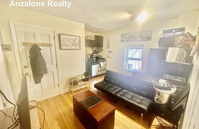 20 Bartlett Pl. photos photos