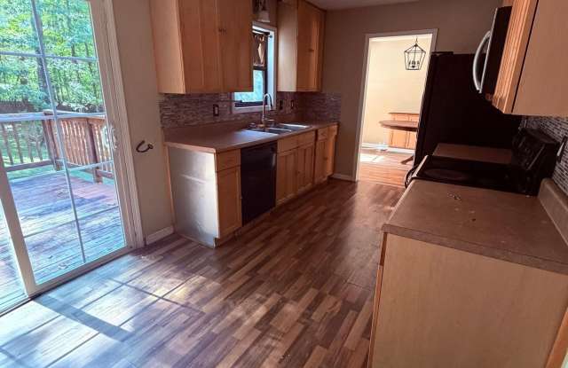 3443 Deshong Drive Gallery 4