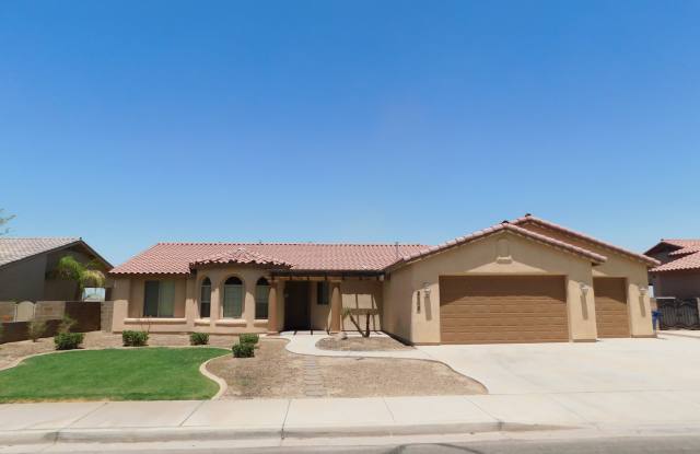 TERRACES HOME WITH VIEWS! Gallery 1
