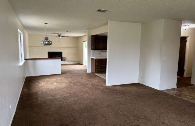 Now Available!! Very Nice Home In South Side Los Banos photos photos
