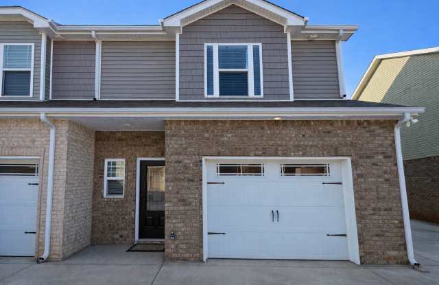 Modern 3 Bedroom Townhome in Prime Location photos photos