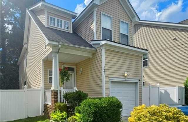 121 N Thalia Road photos photos