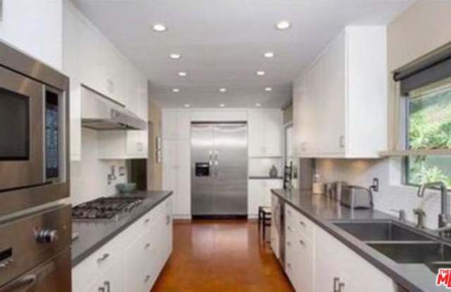 3214 LEDGEWOOD Drive Gallery 4