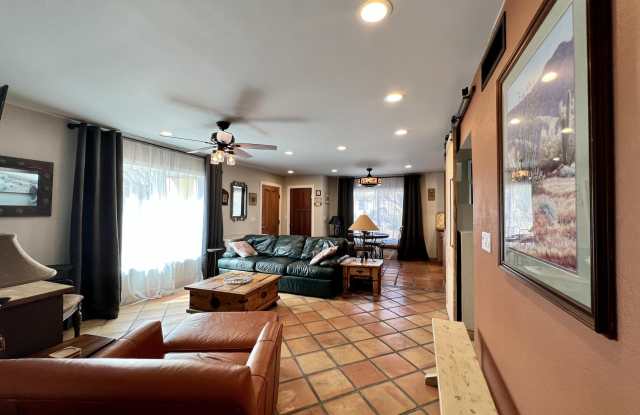 37801 N CAVE CREEK Road Gallery 3
