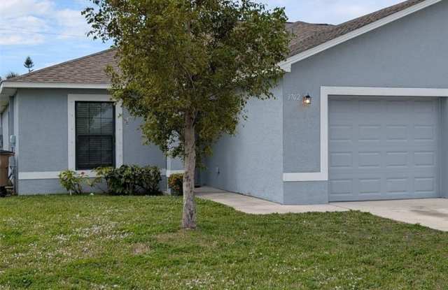 3702 SE 9th Place Gallery 1