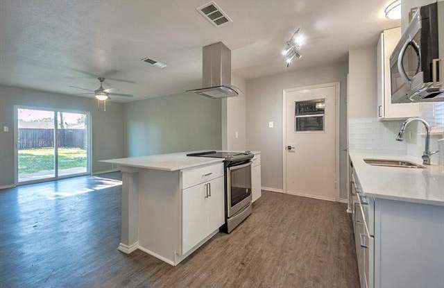 1722 Indian School Road Gallery 3
