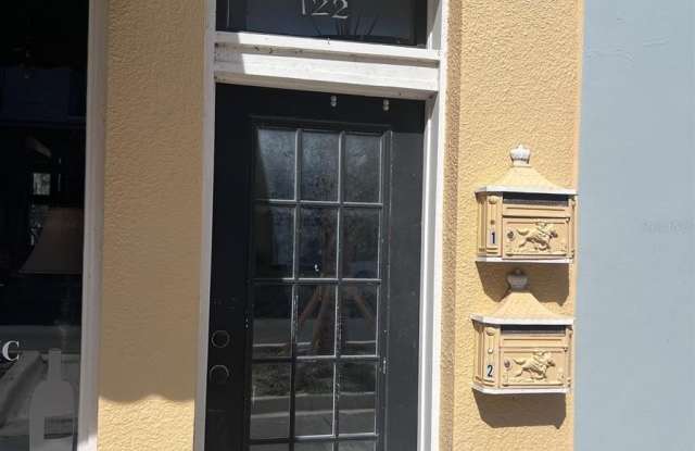 122 N BAY STREET - 122 North Bay Street, Eustis, FL 32726