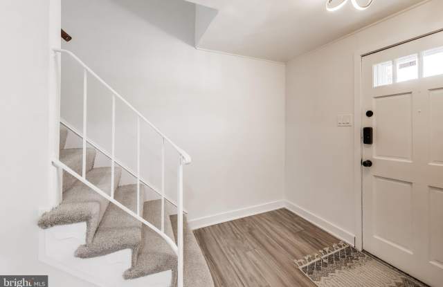 1436 POTOMAC HEIGHTS Drive Gallery 3