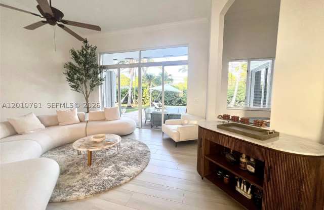 13651 SW 84th Ct Gallery 2