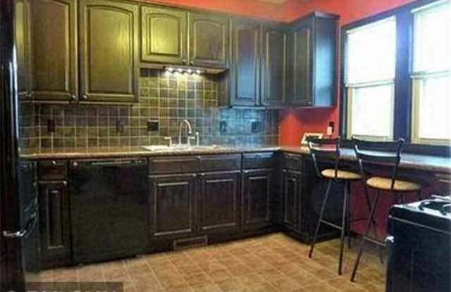 1698 Hubbard Ave - 1698 Hubbard Avenue, St. Paul, MN 55104