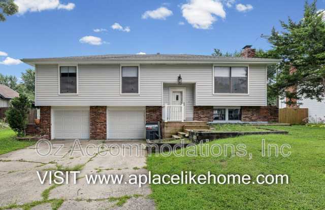 1105 W Elm Ter Gallery 1