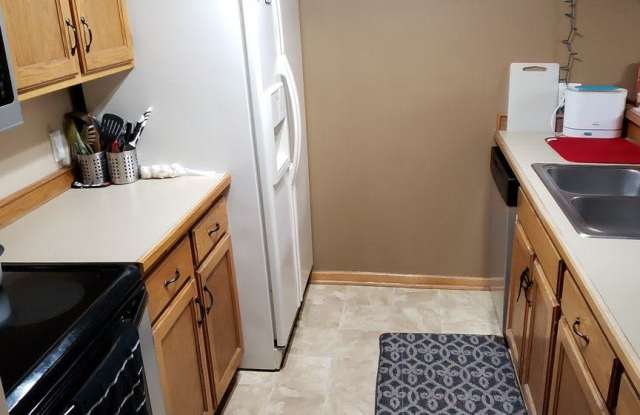 8802 Jasmine Ln Gallery 2