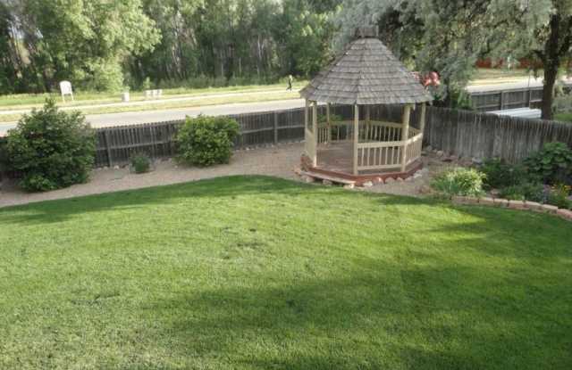 13218 Alcott Cir Gallery 3