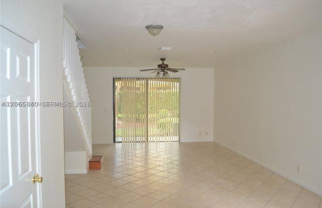 3973 Orange Tree Ln Gallery 4