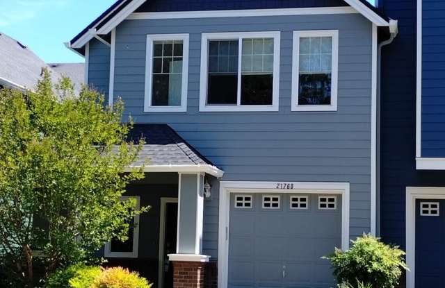 Charming Sherwood End Unit Available NOW Small Pets Negotiable 1 Car Attached Garage  Upstairs Laundry photos photos
