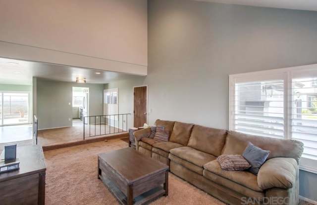 5870 Despejo Place Gallery 4