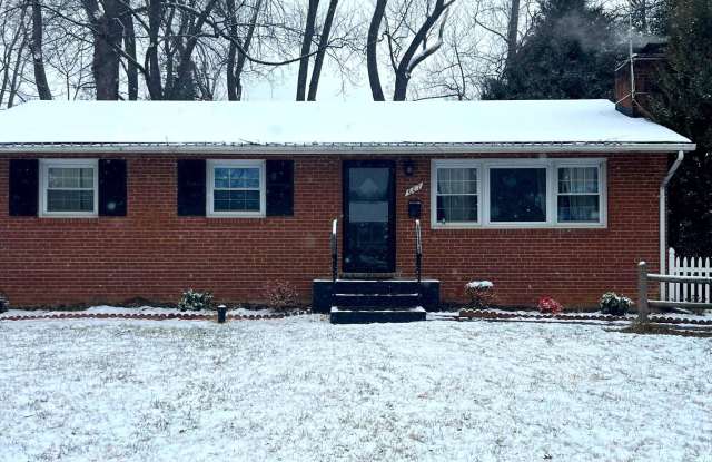 607 TAPAWINGO ROAD SW - 607 Tapawingo Road Southwest, Vienna, VA 22180